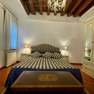 furlani-house-1.hotelinveneto.com/